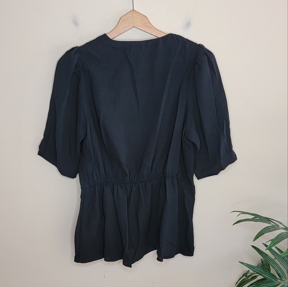 NWT Andree by Unit | Black Crossover Surplice Top with Peplum Hem Size Large - Picture 5 of 5
